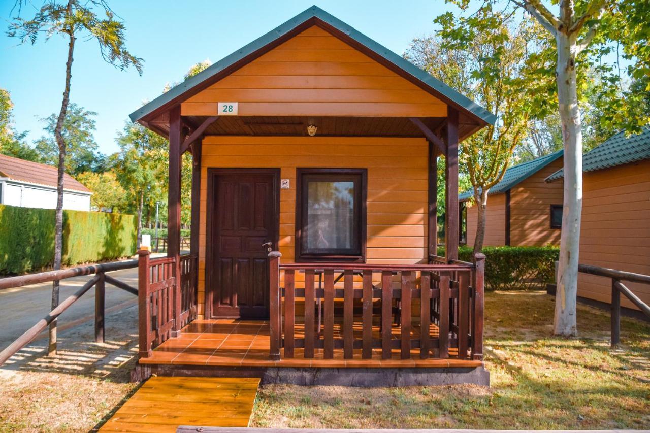 Bungalow (2 adultos)